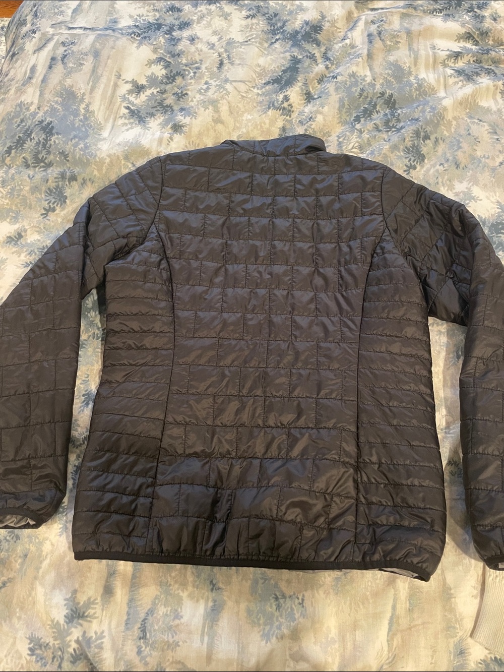 Patagonia Nanopuff Black Quilted Pullover - Picture 4 of 4